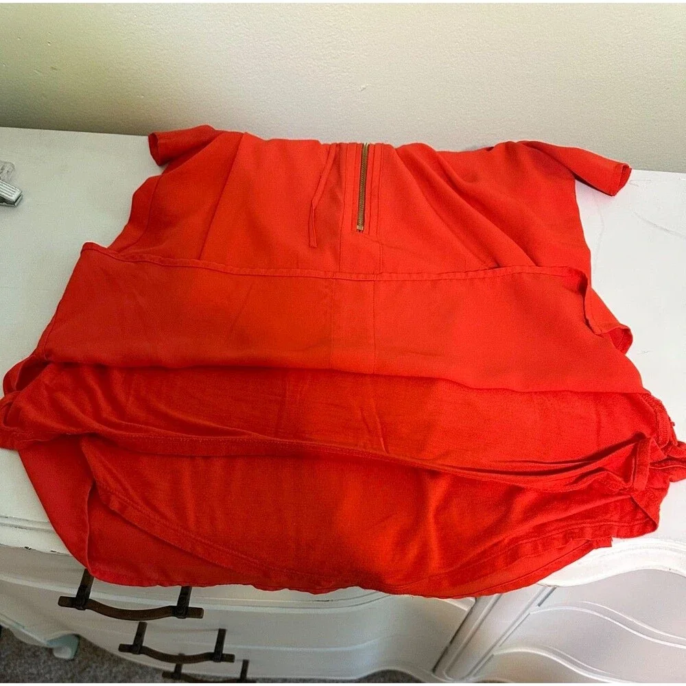 Michael Kors Top Sz 4 Coral‎ Orange Silky Zipper Neckline Lined Shirt Blouse